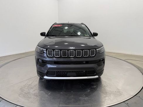 Used 2024 Jeep Compass Limited w/ Elite Group AWD/4WD image 2