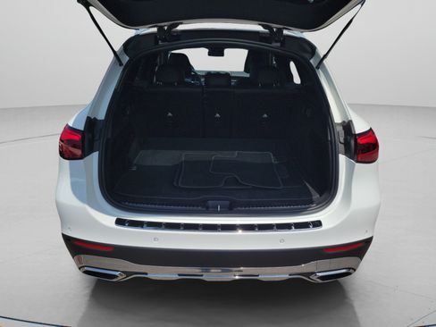 Certified 2026 Mercedes-Benz GLC 300 image 5