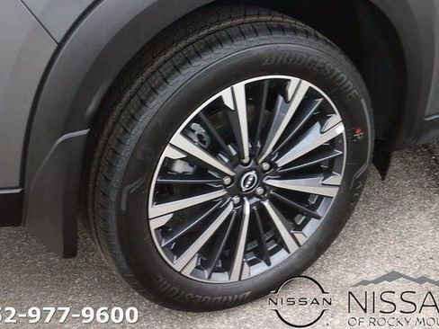 New 2026 Nissan Pathfinder Platinum w/ Cargo Package FWD image 7