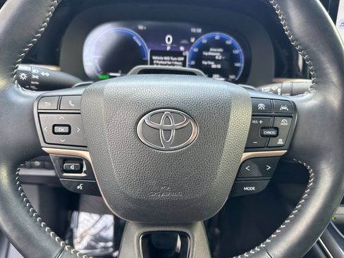 Certified 2024 Toyota Crown Platinum AWD/4WD image 30