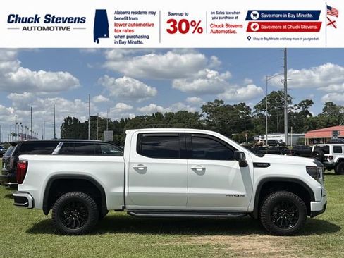 Used 2023 GMC Sierra 1500 AT4X AWD/4WD image 4