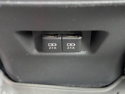 Used 2020 Toyota RAV4 XSE w/ XSE Grade Weather Package AWD/4WD image 32