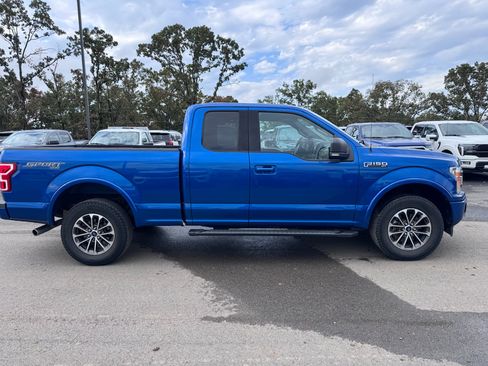 Used 2018 Ford F150 XLT w/ Equipment Group 302A Luxury AWD/4WD image 4