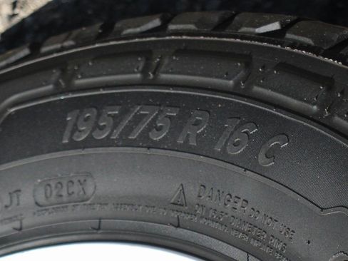 Used 2019 Ford Transit 350 XL image 42