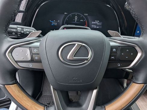 Certified 2025 Lexus RX 350 w/ Luxury Package image 14