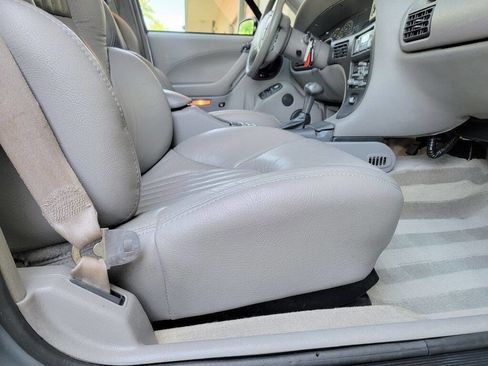 Used 1994 Pontiac Bonneville SSE FWD image 23
