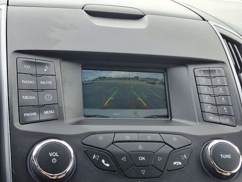 Used 2018 Ford Edge SE AWD/4WD image 18