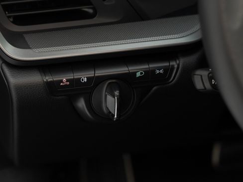 Certified 2022 Porsche 911 Carrera image 27