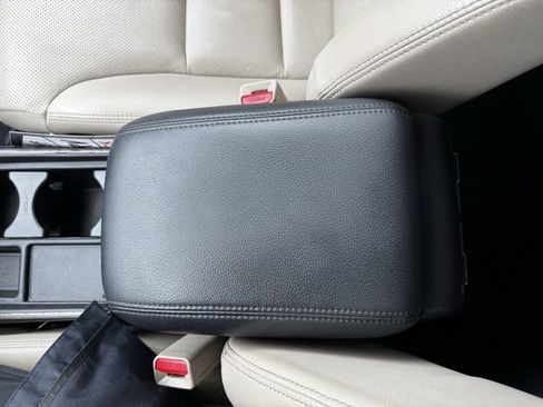 Used 2015 Honda CR-V EX-L image 16