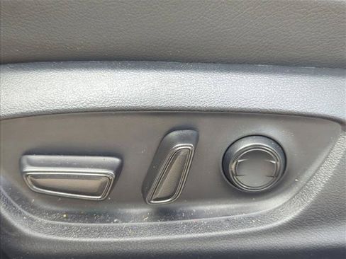 Certified 2022 Toyota Camry SE AWD/4WD image 8