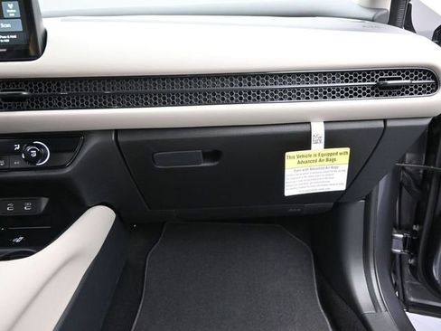 Certified 2026 Honda HR-V LX image 23