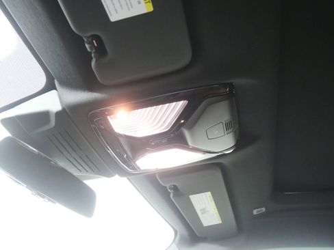 New 2026 BMW X6 xDrive40i image 21