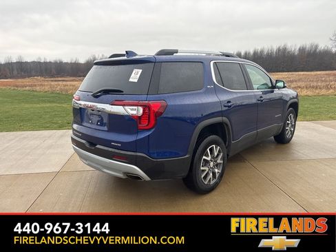 Used 2023 GMC Acadia SLE w/ Driver Convenience Package image 5
