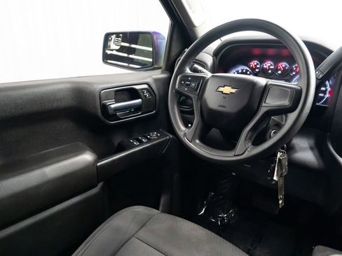 Used 2020 Chevrolet Silverado 1500 Custom w/ Custom Value Package AWD/4WD image 11