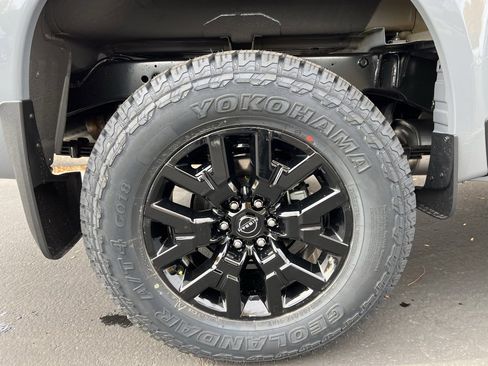 New 2026 Nissan Frontier SV w/ Tow Package image 8