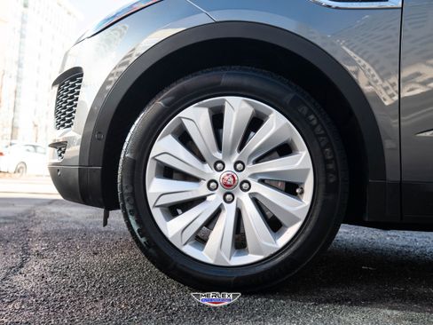 Used 2020 Jaguar E-PACE SE image 10