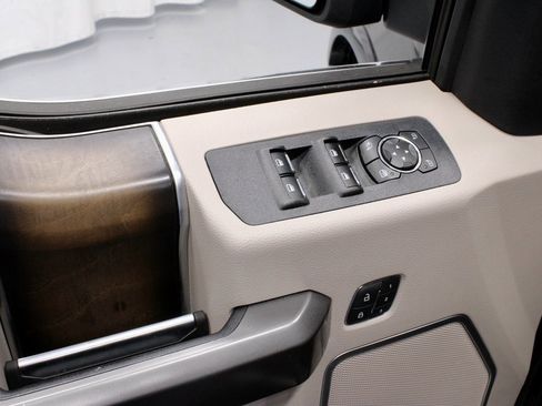 Certified 2019 Ford F150 Limited image 26