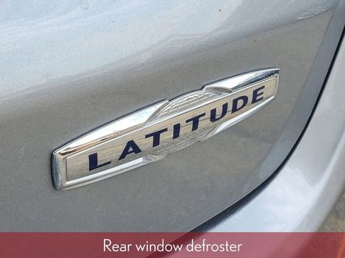 Used 2022 Jeep Compass Latitude AWD/4WD image 8