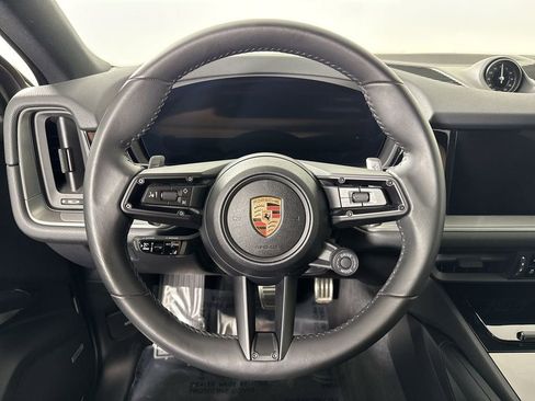 Certified 2025 Porsche Cayenne S image 35
