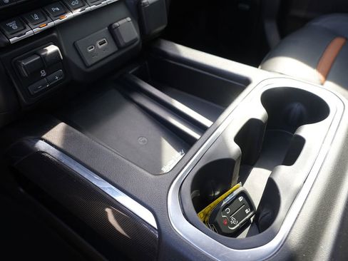 Used 2020 GMC Sierra 3500 AT4 w/ AT4 Premium Package image 31