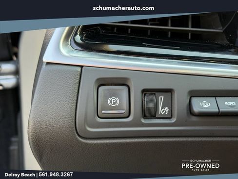 Used 2024 Cadillac XT6 Sport w/ Technology Package AWD/4WD image 28