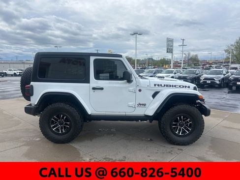 Used 2025 Jeep Wrangler Rubicon w/ Xtreme 35 Tire Package image 4