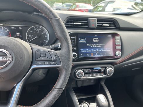 New 2025 Nissan Versa SR w/ Trunk Package image 31