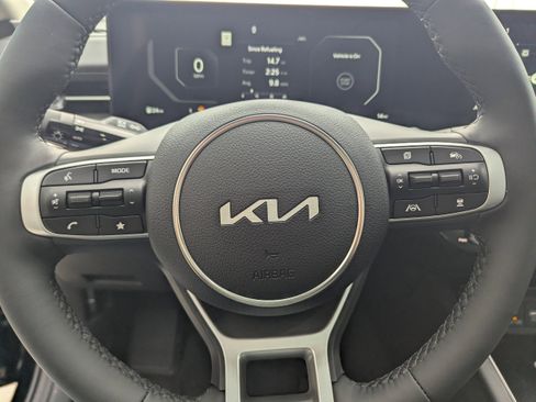 New 2026 Kia K5 EX image 14