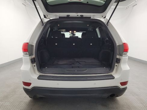 Used 2017 Jeep Grand Cherokee Laredo w/ Quick Order Package 2BE image 29