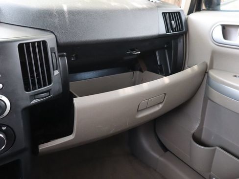 Used 2008 Mitsubishi Endeavor LS AWD/4WD image 34
