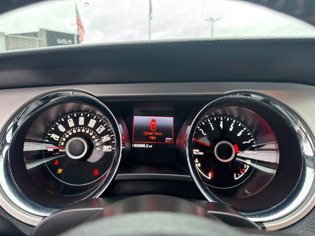 Used 2014 Ford Mustang Premium RWD image 15