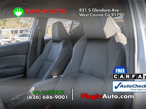 Used 2022 Toyota C-HR Limited image 6