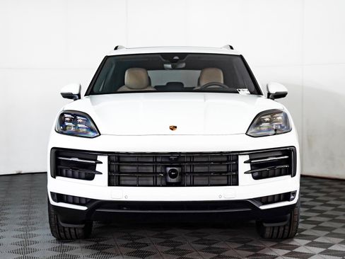 New 2026 Porsche Cayenne S image 7