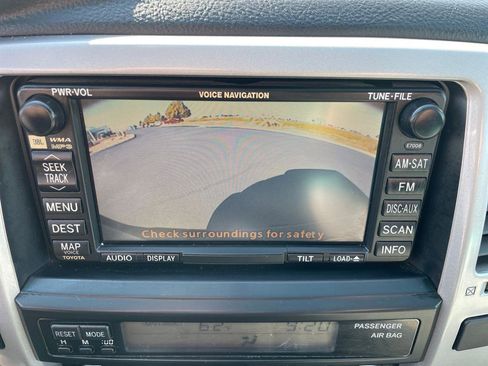 Used 2008 Toyota 4Runner Limited AWD/4WD image 9