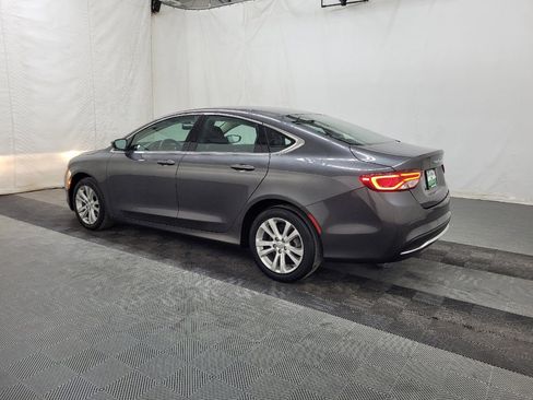 Used 2016 Chrysler 200 Limited image 3