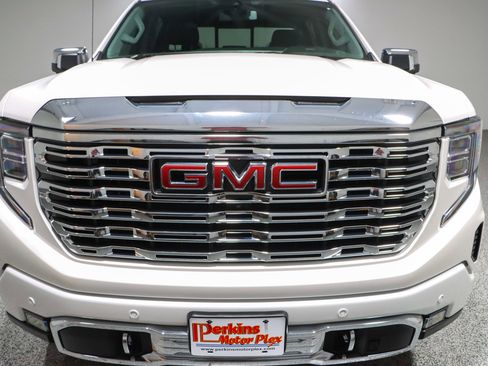 Used 2022 GMC Sierra 1500 Denali image 4