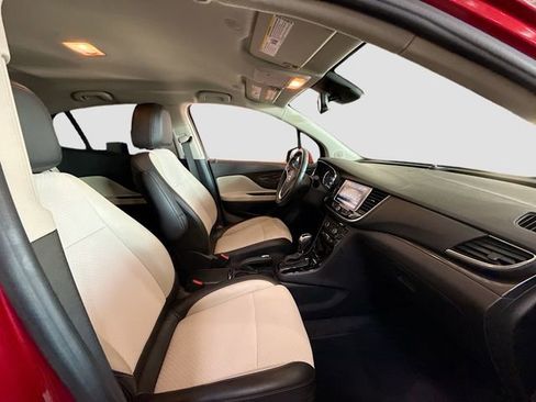 Used 2020 Buick Encore Preferred image 26