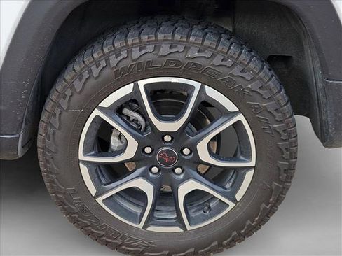Used 2025 Jeep Compass Trailhawk AWD/4WD image 20