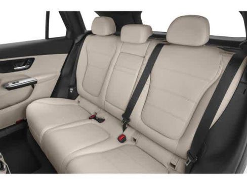 Used 2023 Mercedes-Benz GLC 300 4MATIC image 13
