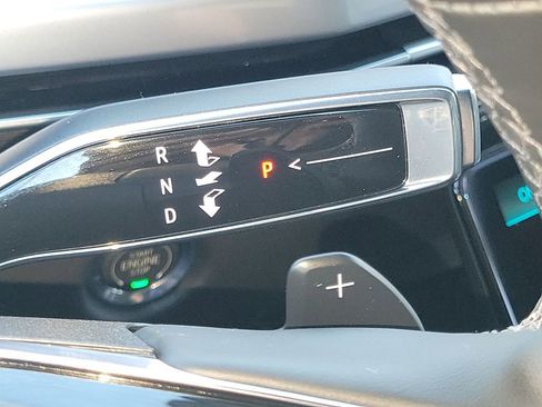 Used 2026 Cadillac Escalade Luxury image 15