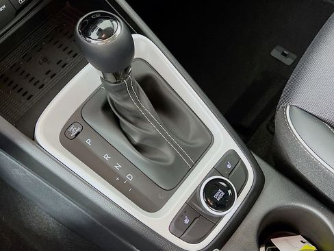 New 2026 Hyundai Venue SEL image 14