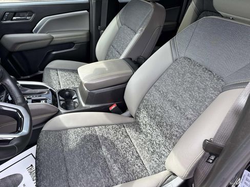 Used 2024 Chevrolet Colorado ZR2 w/ Safety Package image 21