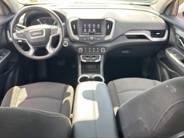 Used 2024 GMC Terrain SLE AWD/4WD image 16