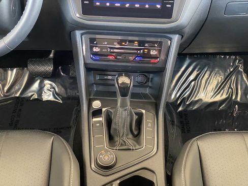 Certified 2023 Volkswagen Tiguan SE AWD/4WD image 8