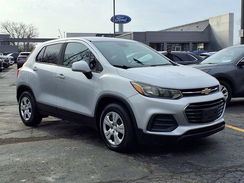 Used 2017 Chevrolet Trax LS w/ Fleet Convenience Package image 1