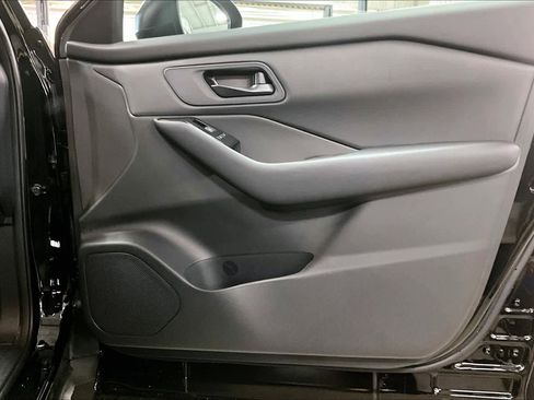 Used 2026 Nissan Rogue S image 22