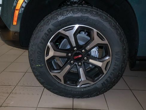 New 2026 GMC Yukon XL AT4 Ultimate AWD/4WD image 43