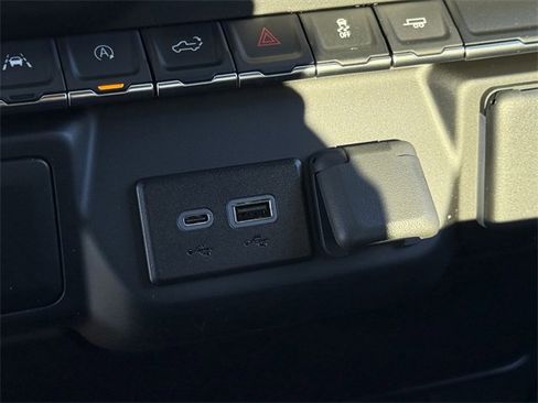 New 2026 Chevrolet Silverado 1500 Custom w/ LPO, Dark Essentials Package image 18