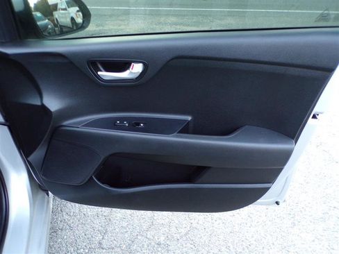 Used 2018 Kia Rio S image 18