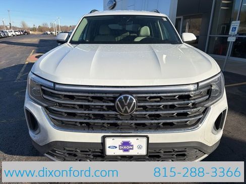 New 2026 Volkswagen Atlas SE image 2